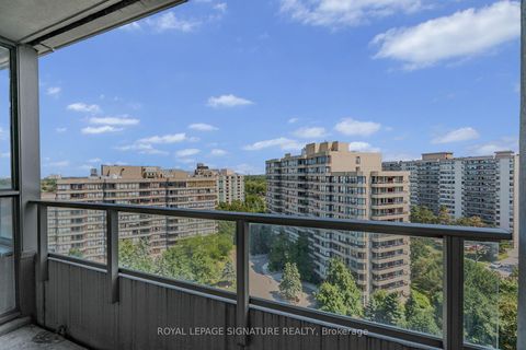 Photo 19 at 1410 - 11 Townsgate Drive, Yorkhill, Vaughan