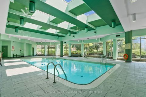 Photo 21 at 1410 - 11 Townsgate Drive, Yorkhill, Vaughan