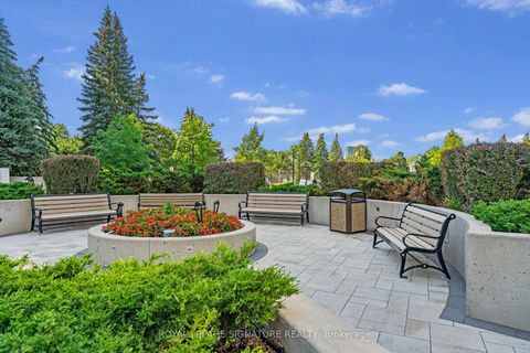 Photo 25 at 1410 - 11 Townsgate Drive, Yorkhill, Vaughan