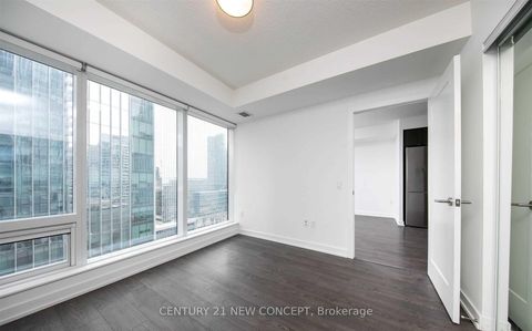 Photo 17 at 1404 - 10 York Street, Waterfront Communities C1, Toronto