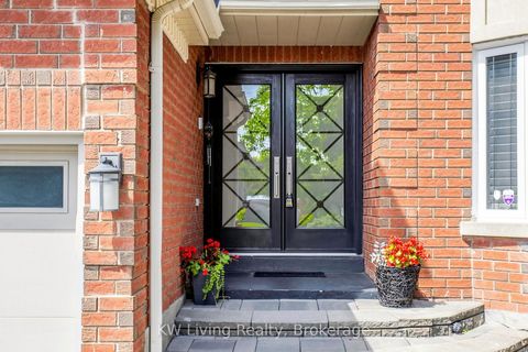 Photo 1 at 46 Clarendon Drive, Bayview Hill, Richmond Hill