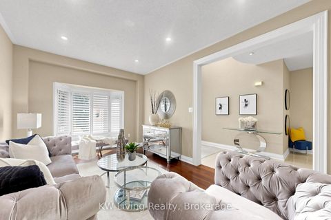 Photo 5 at 46 Clarendon Drive, Bayview Hill, Richmond Hill