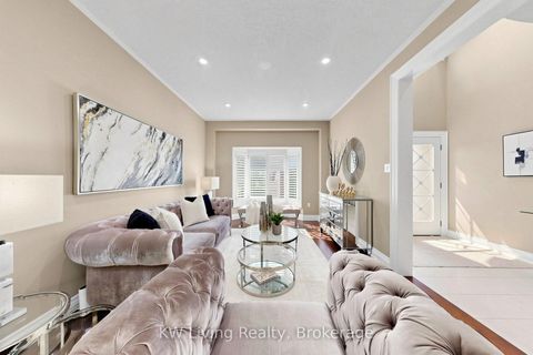 Photo 6 at 46 Clarendon Drive, Bayview Hill, Richmond Hill
