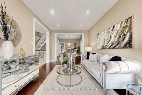 Photo 7 at 46 Clarendon Drive, Bayview Hill, Richmond Hill