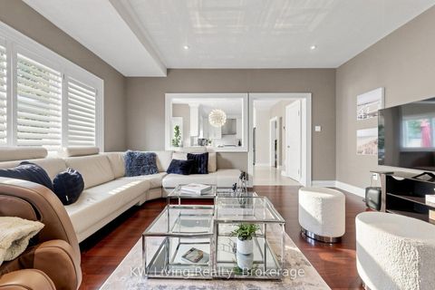 Photo 13 at 46 Clarendon Drive, Bayview Hill, Richmond Hill