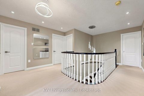 Photo 22 at 46 Clarendon Drive, Bayview Hill, Richmond Hill