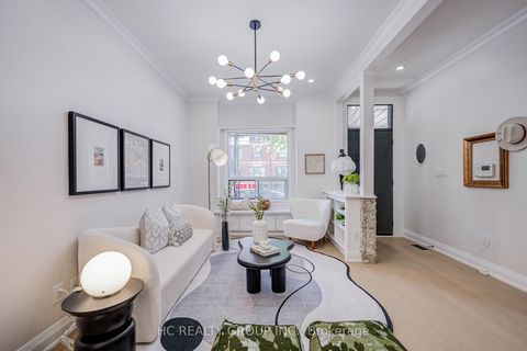 Photo 11 at 64 Wales Avenue, Chinatown, Toronto