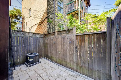 Photo 31 at 64 Wales Avenue, Chinatown, Toronto