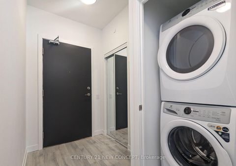 Photo 1 at 2905 - 7 Golden Lion Heights, Newtonbrook East, Toronto