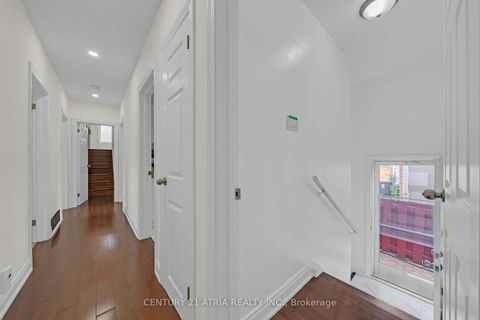 Photo 12 at 110 Harding Avenue, Amesbury, Toronto
