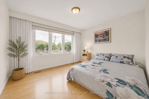 Photo 17 at 110 Harding Avenue, Amesbury, Toronto