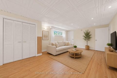 Photo 20 at 110 Harding Avenue, Amesbury, Toronto
