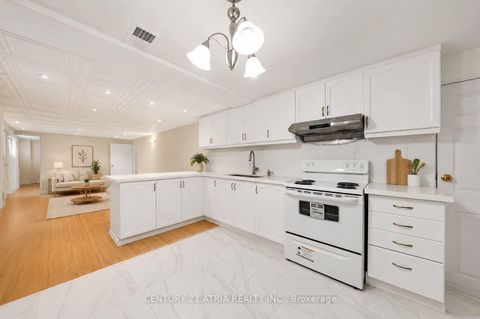 Photo 21 at 110 Harding Avenue, Amesbury, Toronto