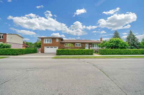 Photo 33 at 110 Harding Avenue, Amesbury, Toronto