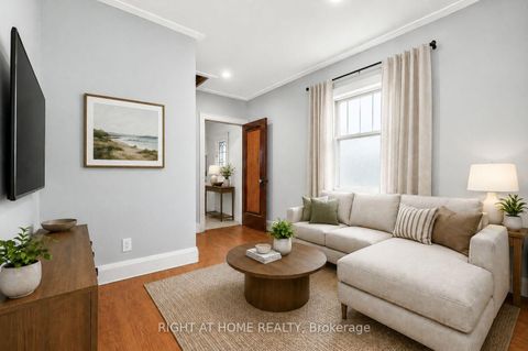 Photo 5 at 85 Maple Avenue, City Centre, Barrie