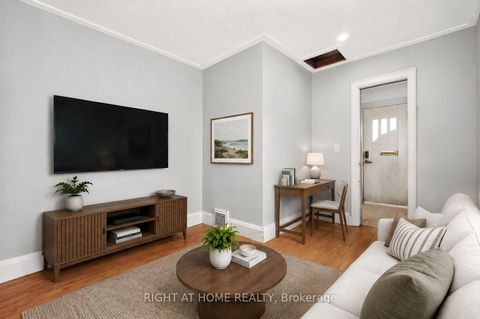 Photo 7 at 85 Maple Avenue, City Centre, Barrie