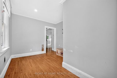 Photo 10 at 85 Maple Avenue, City Centre, Barrie