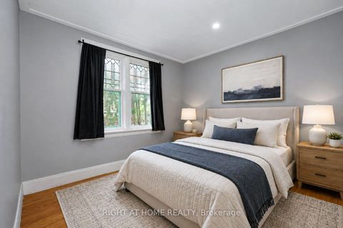 Photo 11 at 85 Maple Avenue, City Centre, Barrie