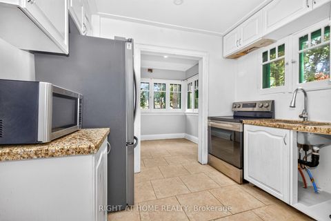 Photo 17 at 85 Maple Avenue, City Centre, Barrie