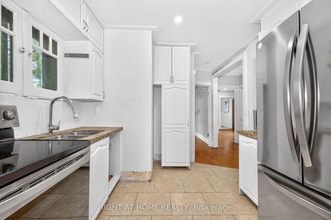 Photo 19 at 85 Maple Avenue, City Centre, Barrie