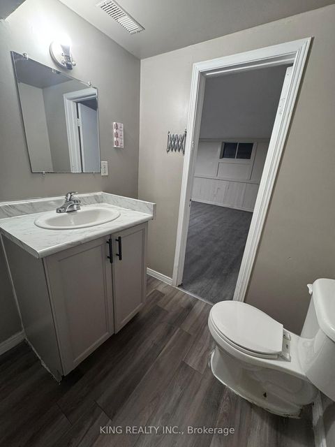 Photo 7 at 139 Hickling Trail, Grove East, Barrie