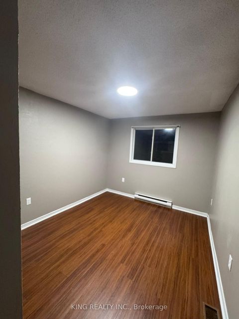 Photo 11 at 139 Hickling Trail, Grove East, Barrie