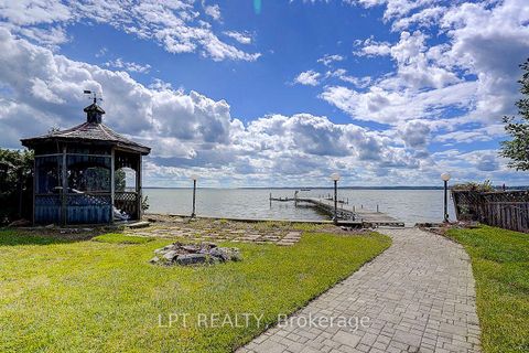 Photo 1 at 38 Metropolitan Crescent, Keswick North, Georgina