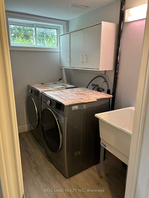 Photo 12 at 37 Pawnee Avenue, Pleasant View, Toronto