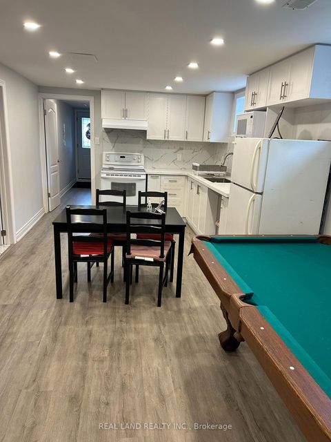 Photo 17 at 37 Pawnee Avenue, Pleasant View, Toronto