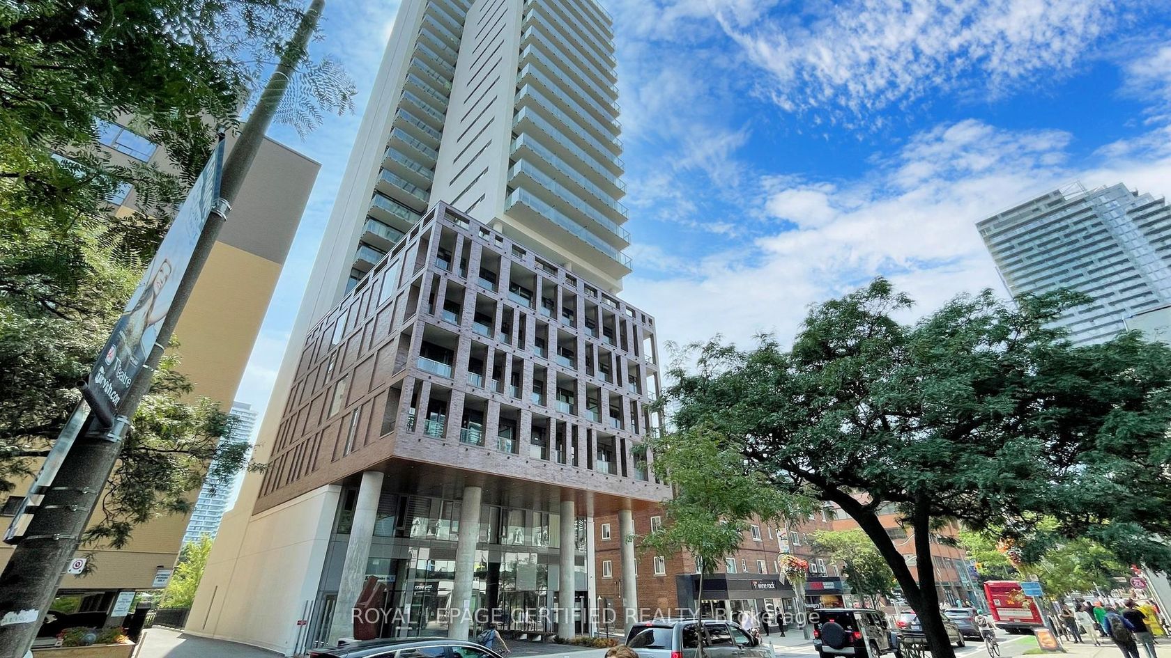 2305 - 81 Wellesley Street E, Yonge Corridor, Toronto 