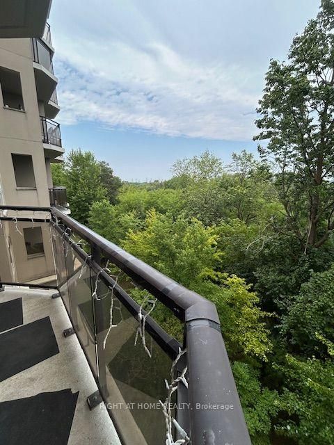 Photo 33 at 403 - 2 Maison Parc Court, Lakeview Estates, Vaughan