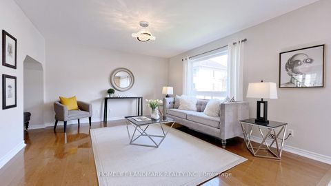 Photo 7 at 165 Gail Parks Crescent, Woodland Hill, Newmarket