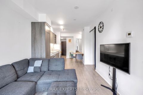 Photo 4 at 2103 - 101 Erskine Avenue, Mount Pleasant West, Toronto
