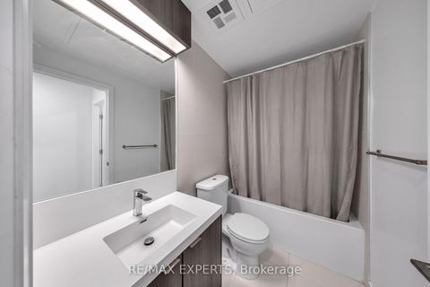 Photo 11 at 2103 - 101 Erskine Avenue, Mount Pleasant West, Toronto