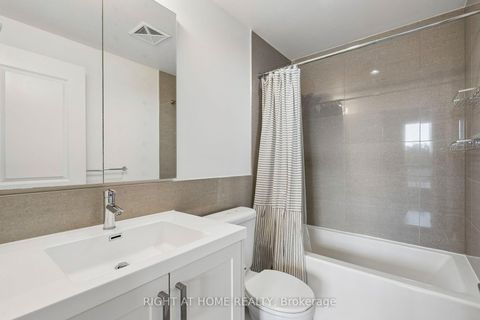 Photo 8 at 717 - 2 Old Mill Drive, Swansea, Toronto