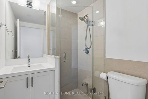 Photo 11 at 717 - 2 Old Mill Drive, Swansea, Toronto