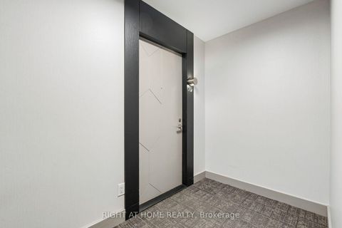 Photo 15 at 717 - 2 Old Mill Drive, Swansea, Toronto