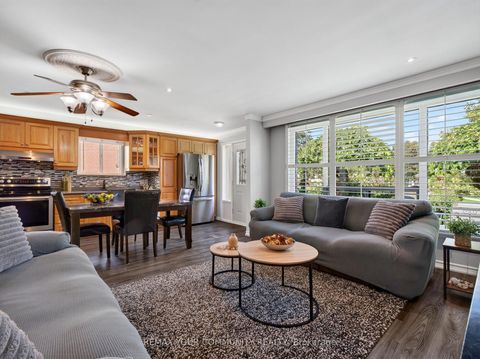 Photo 9 at 36 Crossbow Crescent, Pleasant View, Toronto