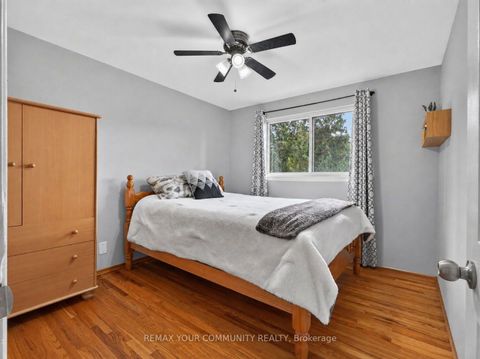 Photo 17 at 36 Crossbow Crescent, Pleasant View, Toronto