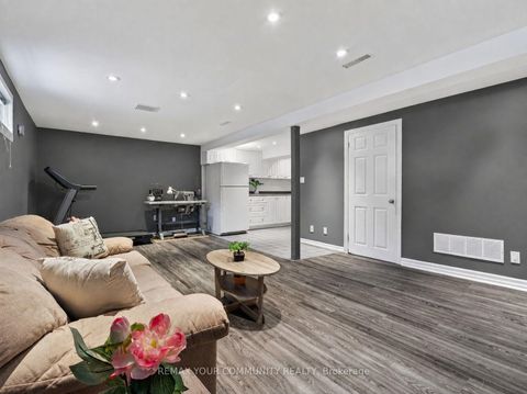 Photo 29 at 36 Crossbow Crescent, Pleasant View, Toronto