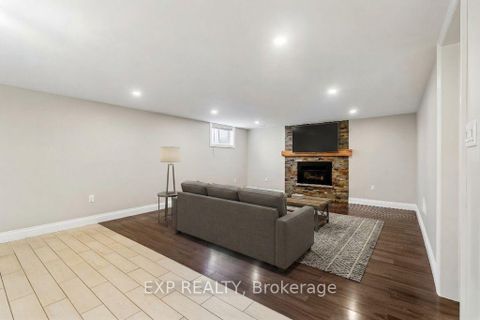 Photo 29 at 138 Lillian Crescent, Sunnidale, Barrie
