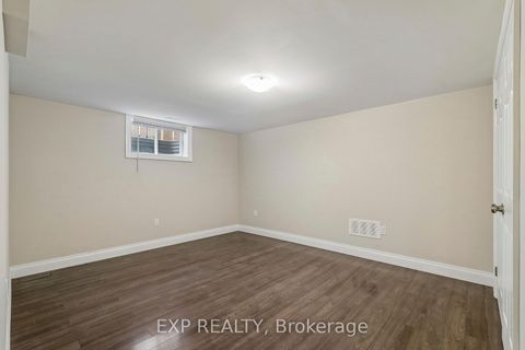 Photo 31 at 138 Lillian Crescent, Sunnidale, Barrie