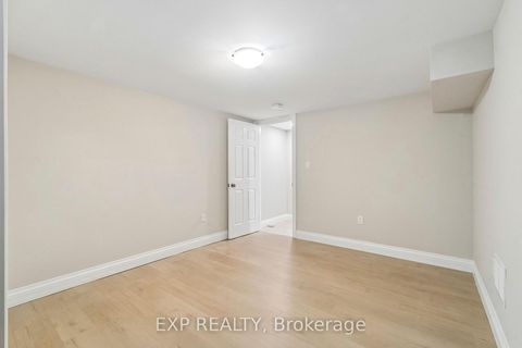 Photo 33 at 138 Lillian Crescent, Sunnidale, Barrie