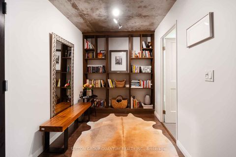 Photo 2 at 502 - 1005 King Street W, Niagara, Toronto
