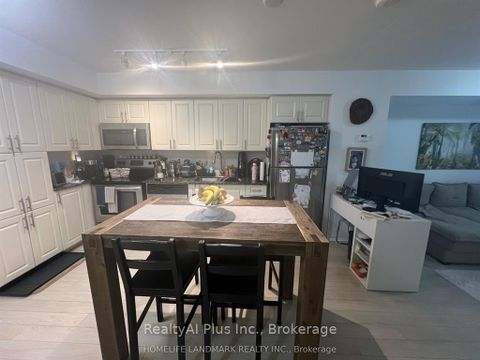 Photo 12 at 710 - 3091 Dufferin Street, Glen Park, Toronto