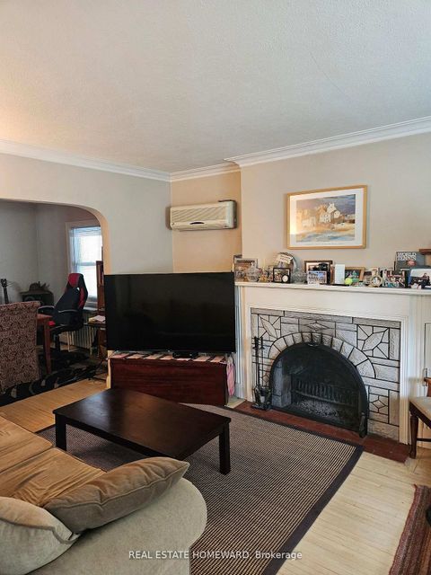 Photo 3 at 28 Glen Echo Road, Lawrence Park North, Toronto