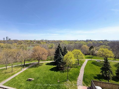 Photo 1 at 407 - 3 Rowntree Road, Jamestown, Toronto