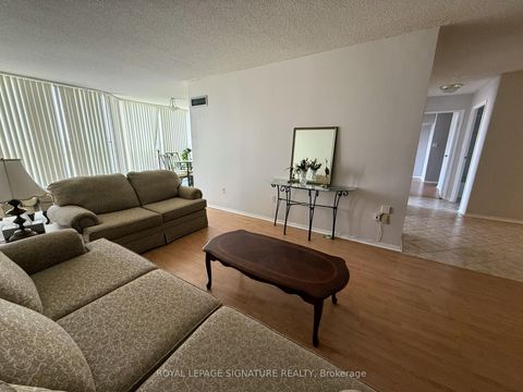 Photo 9 at 407 - 3 Rowntree Road, Jamestown, Toronto