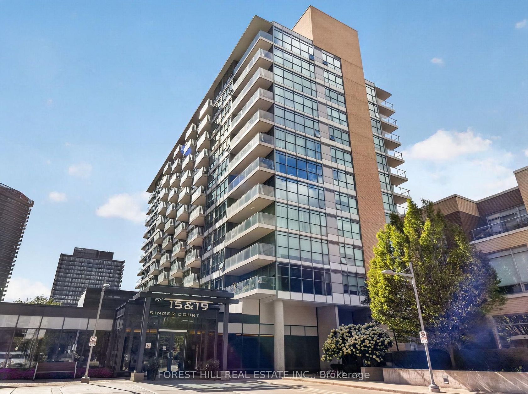 1817 - 19 Singer Court, Bayview Village, Toronto 