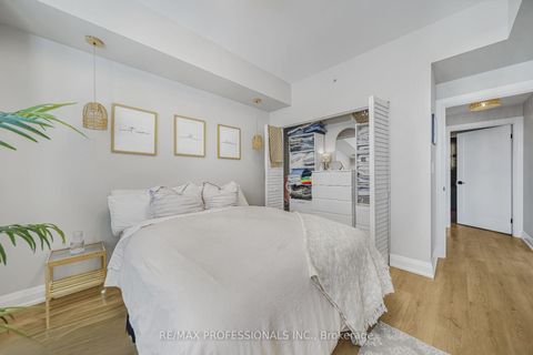 Photo 22 at 211 - 3531 Lake Shore Boulevard W, Long Branch, Toronto